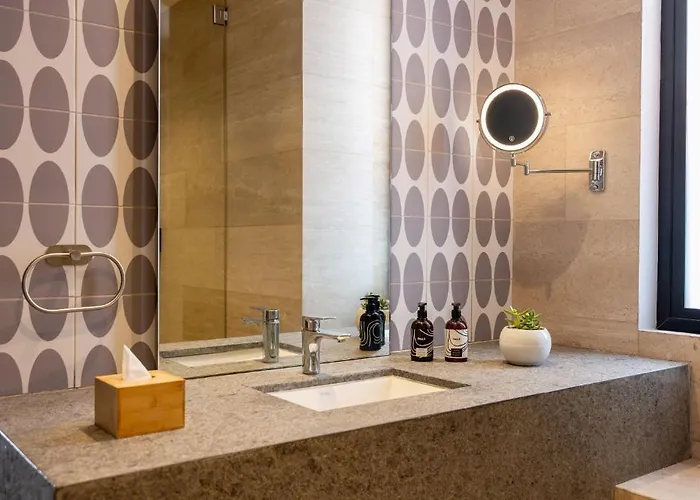 Colony Residences&suites Hotel